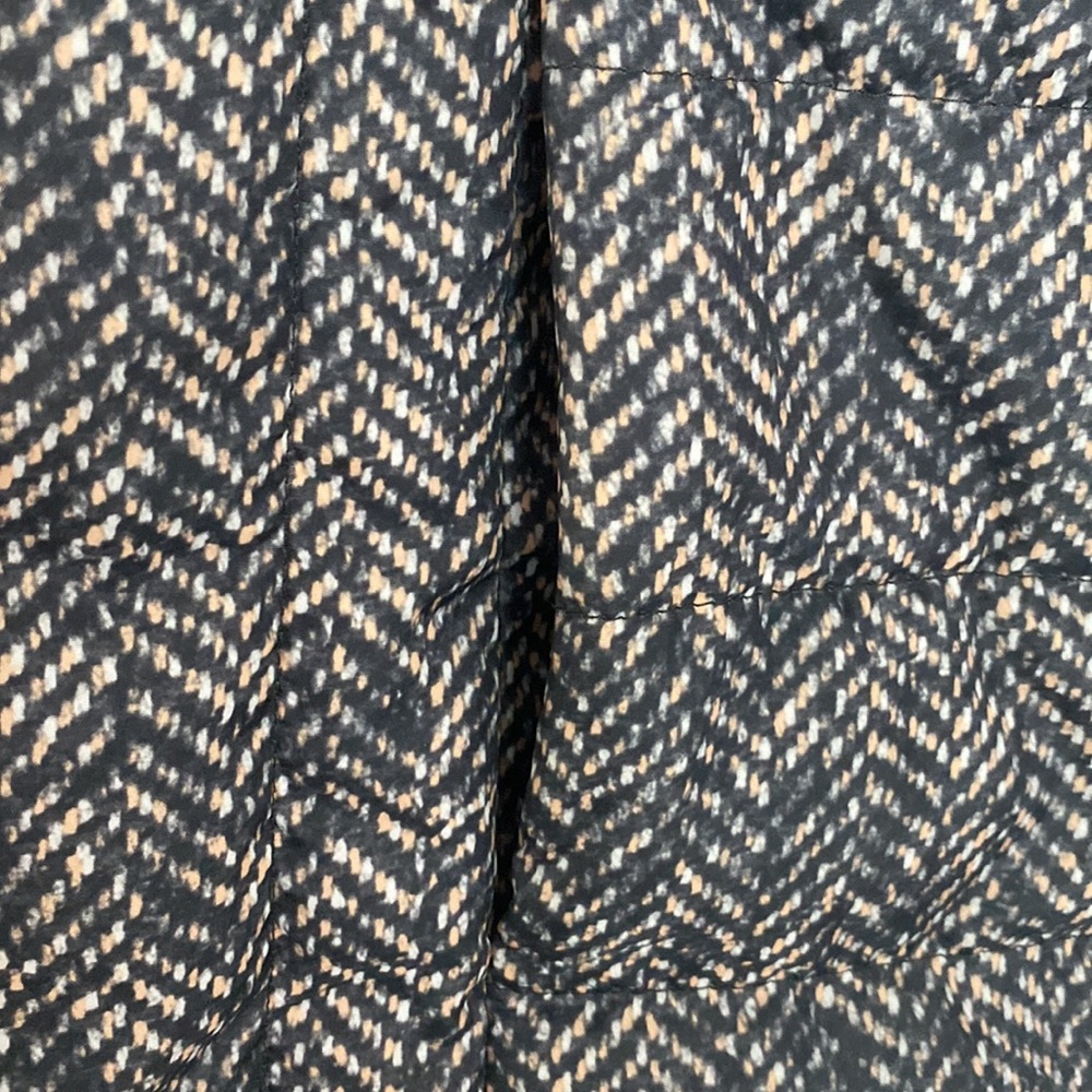 Vest - Picture 6 of 6